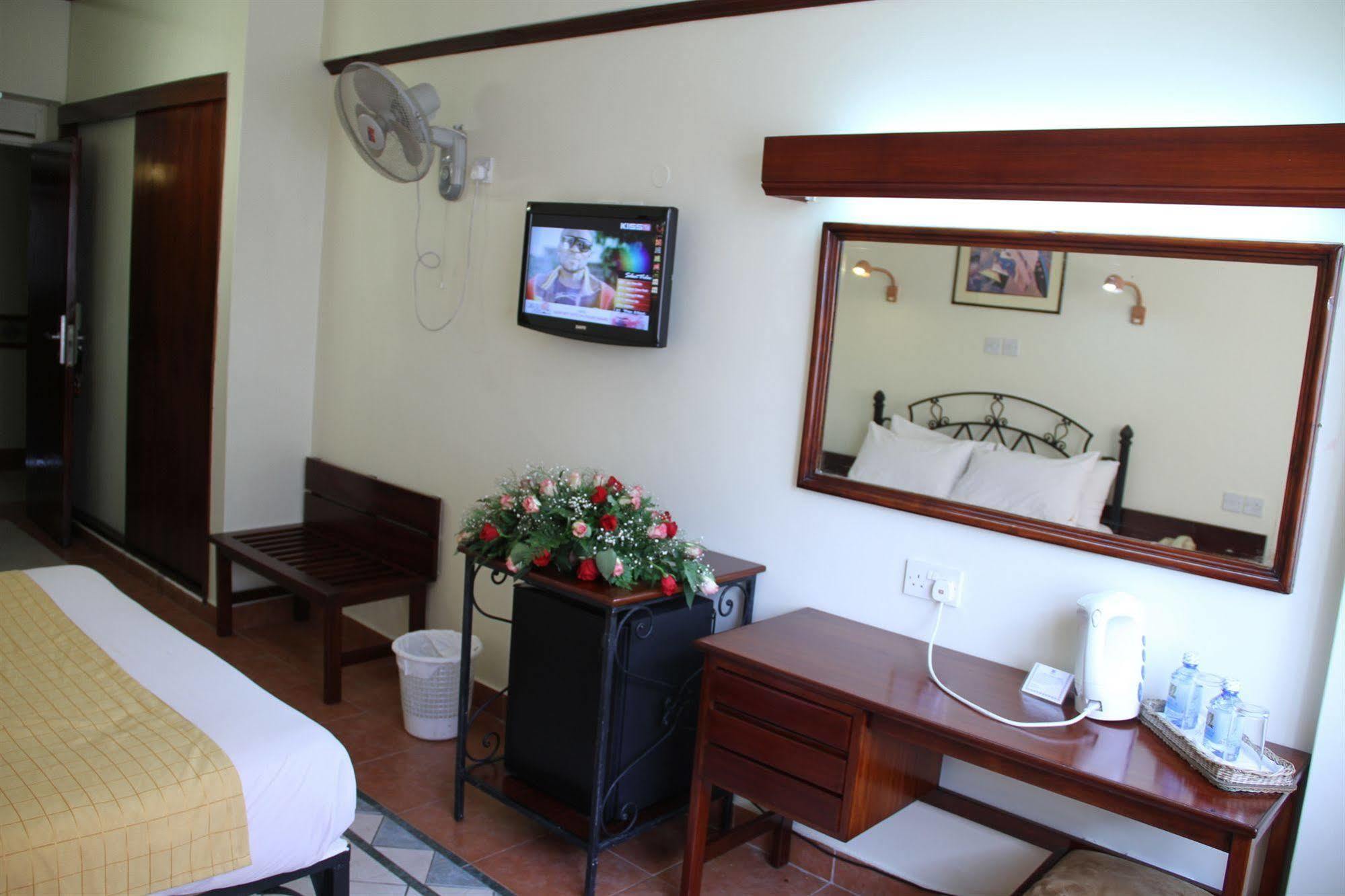 Sentrim 680 Hotel Nairobi Exterior foto